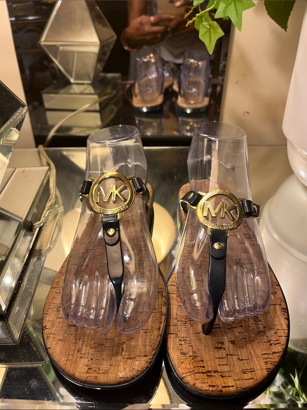 💝Michael Kors Navy and Gold MK Logo Cork-Style Thong Sandals